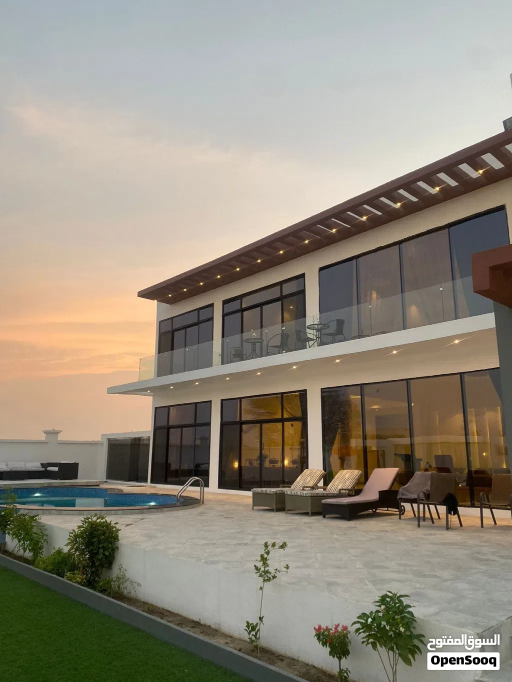 2 Bedrooms Chalet for Rent in Al Batinah Barka