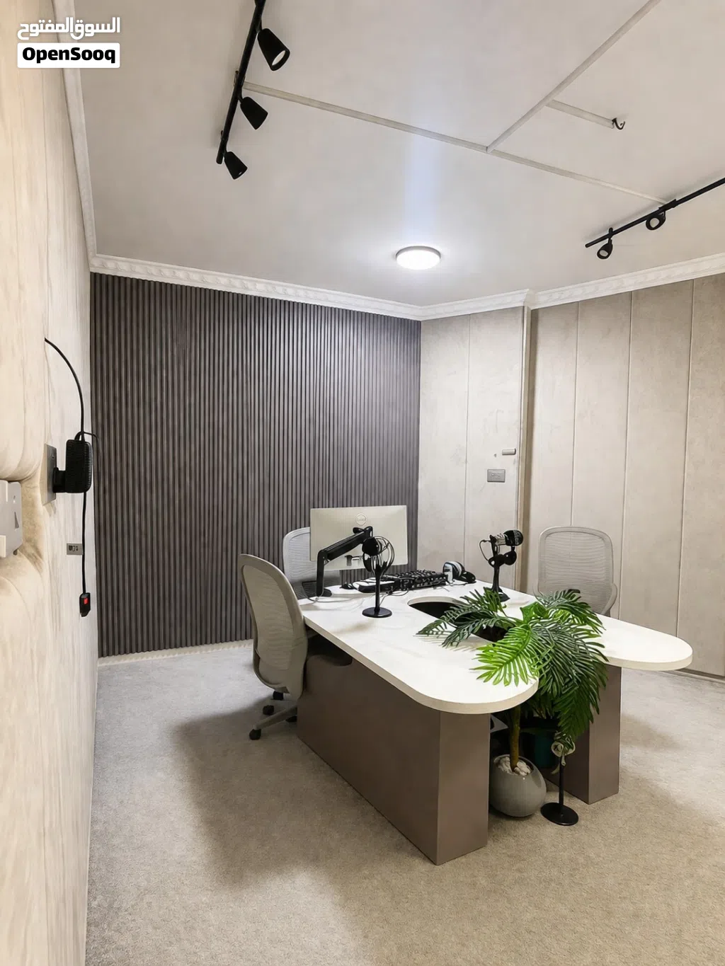90 m2 2 Bedrooms Apartments for Sale in Muscat Al Khoud
