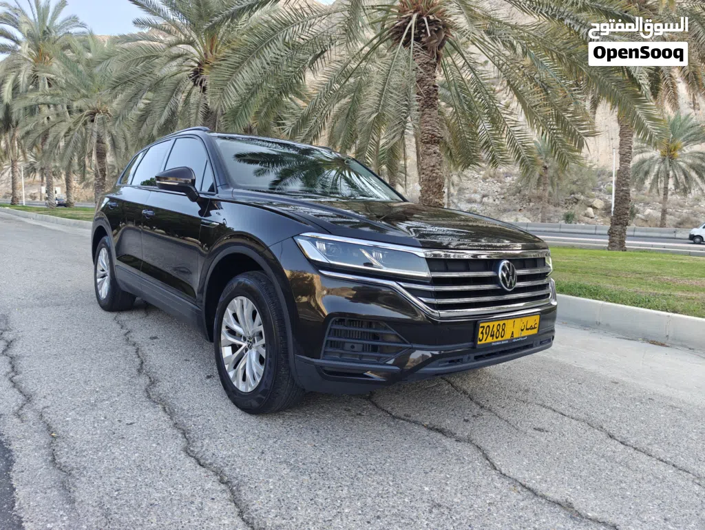 2021 Volkswagen Touareg Standard