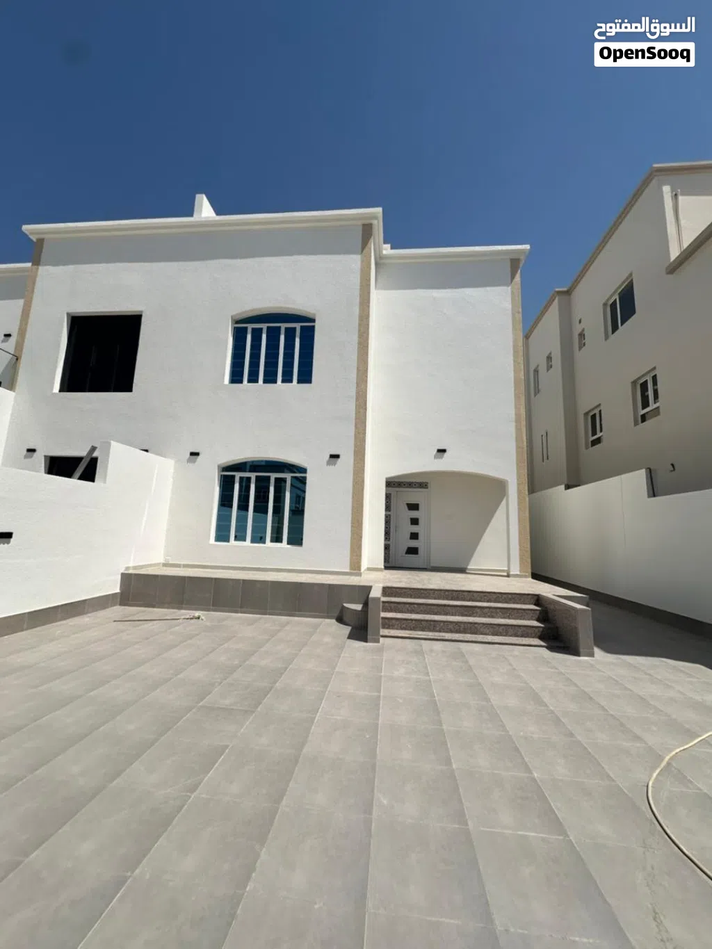 400 m2 5 Bedrooms Villa for Rent in Muscat Al Mawaleh