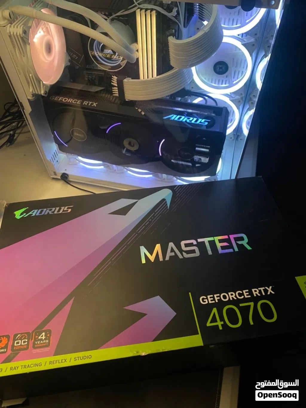 كرت شاشة 4070 aorus master شبهه جديد مع ضمانه الاصلي.