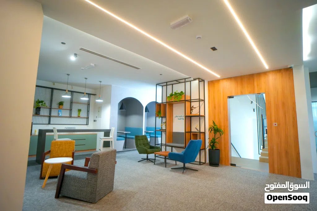 مكاتب مؤثثة للإيجار - مركز 8HOURS للأعمال - الخوض(شارع مزون) Offices for Rent