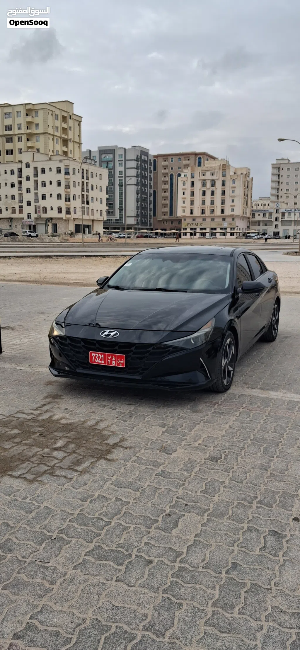 2022 Hyundai Elantra Standard