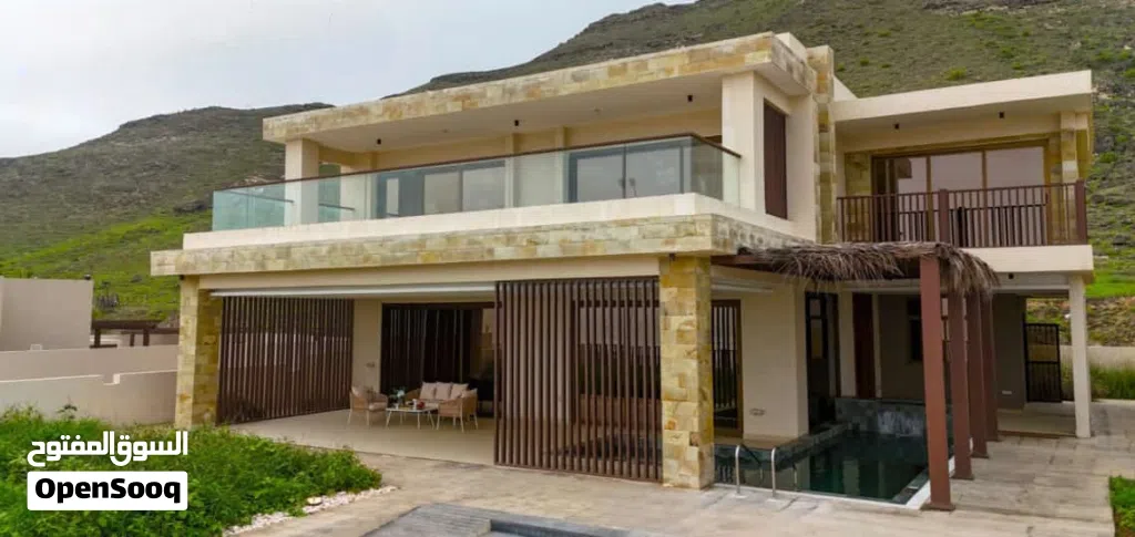 4 Bedrooms Chalet for Rent in Dhofar Salala