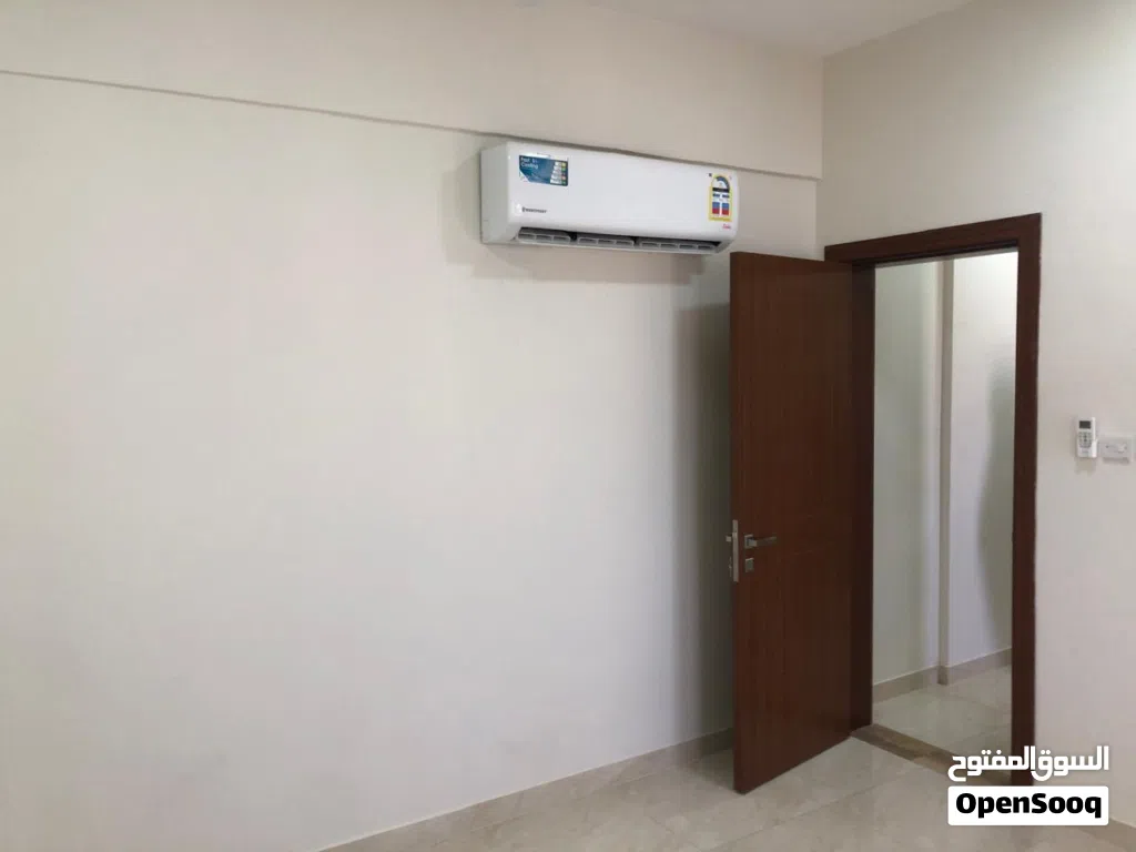 120 m2 2 Bedrooms Apartments for Rent in Muscat Al Khoud