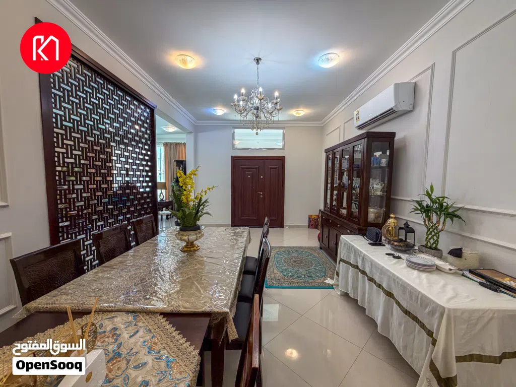340 m2 3 Bedrooms Villa for Sale in Muscat Al Khoud