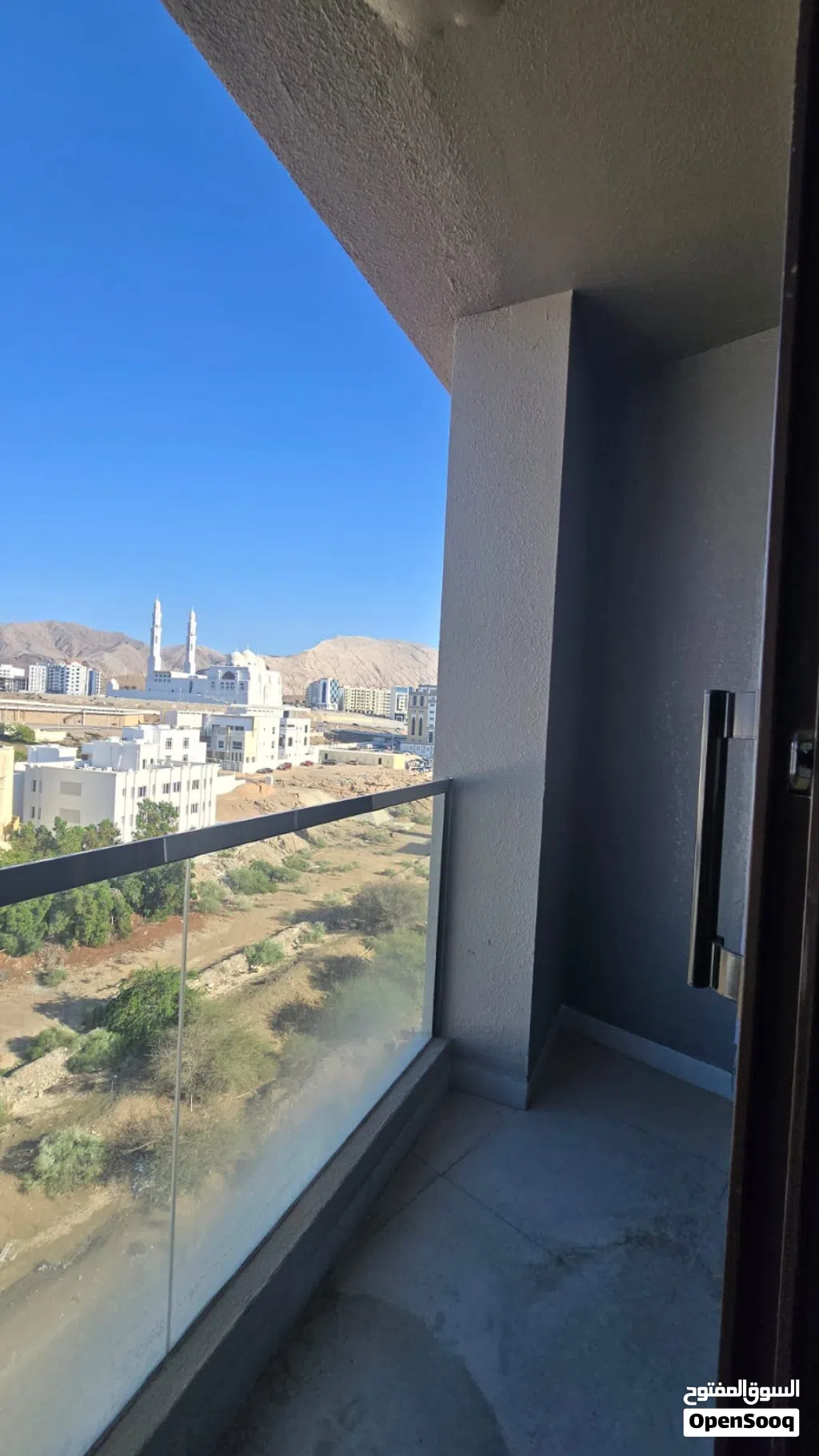 97 m2 2 Bedrooms Apartments for Rent in Muscat Ghubrah