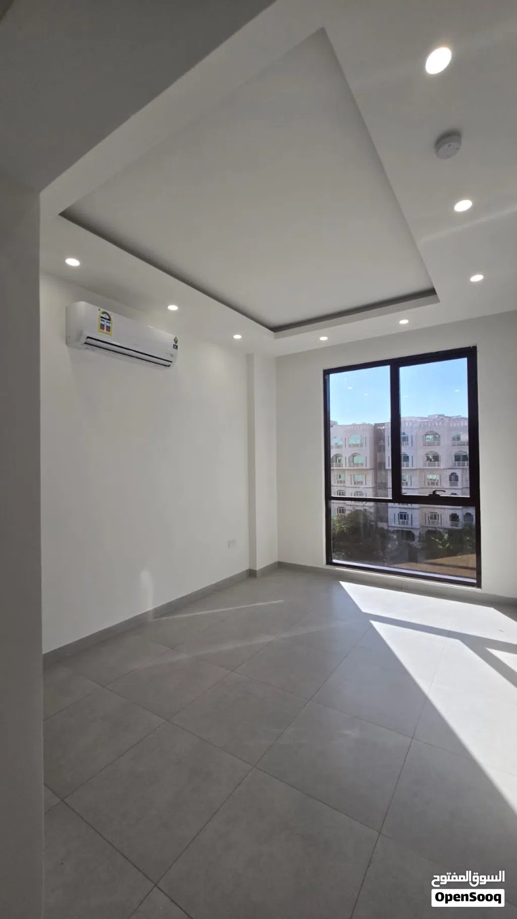 100 m2 2 Bedrooms Apartments for Rent in Muscat Ghubrah