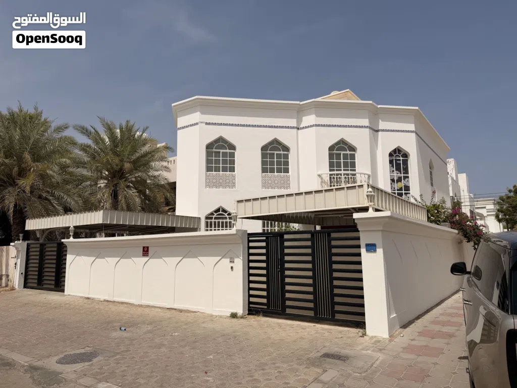 Spacious Villa for Rent in Al Qurum – Opposite Qurum Complex